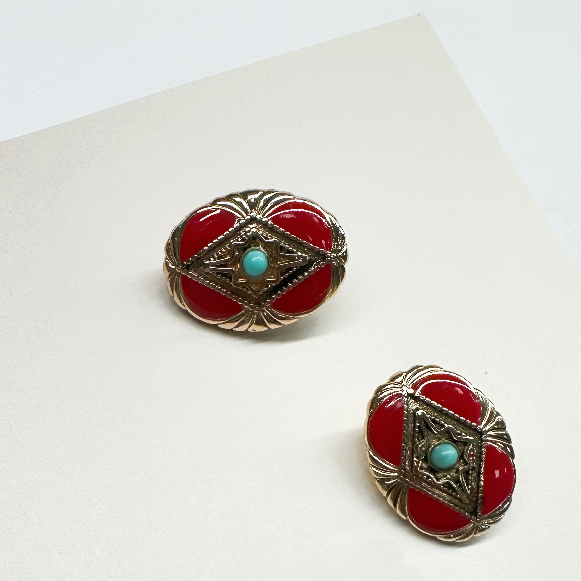 Women's Retro Court-Style Oval Earrings with Medieval Charm